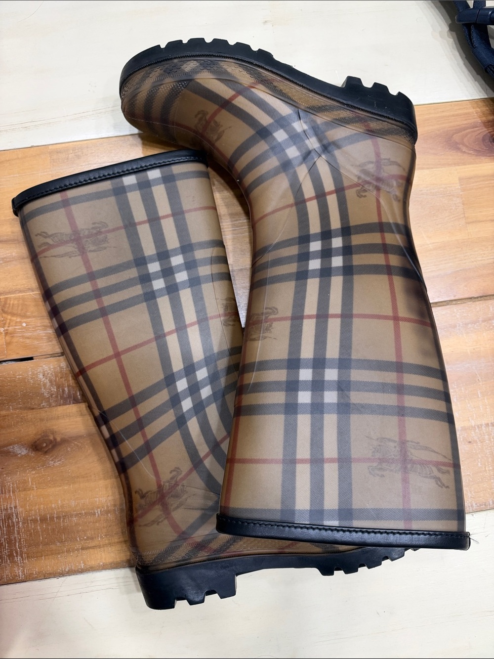Authentic Burberry Tan Plaid Knee-High Rain Boots - Picture 3 of 11